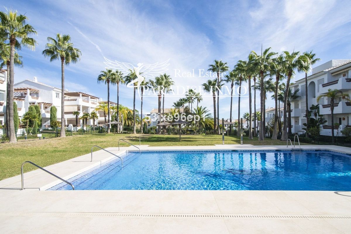 Flat for sale Estepona, Málaga. Ref: 4555. Paradise Group 