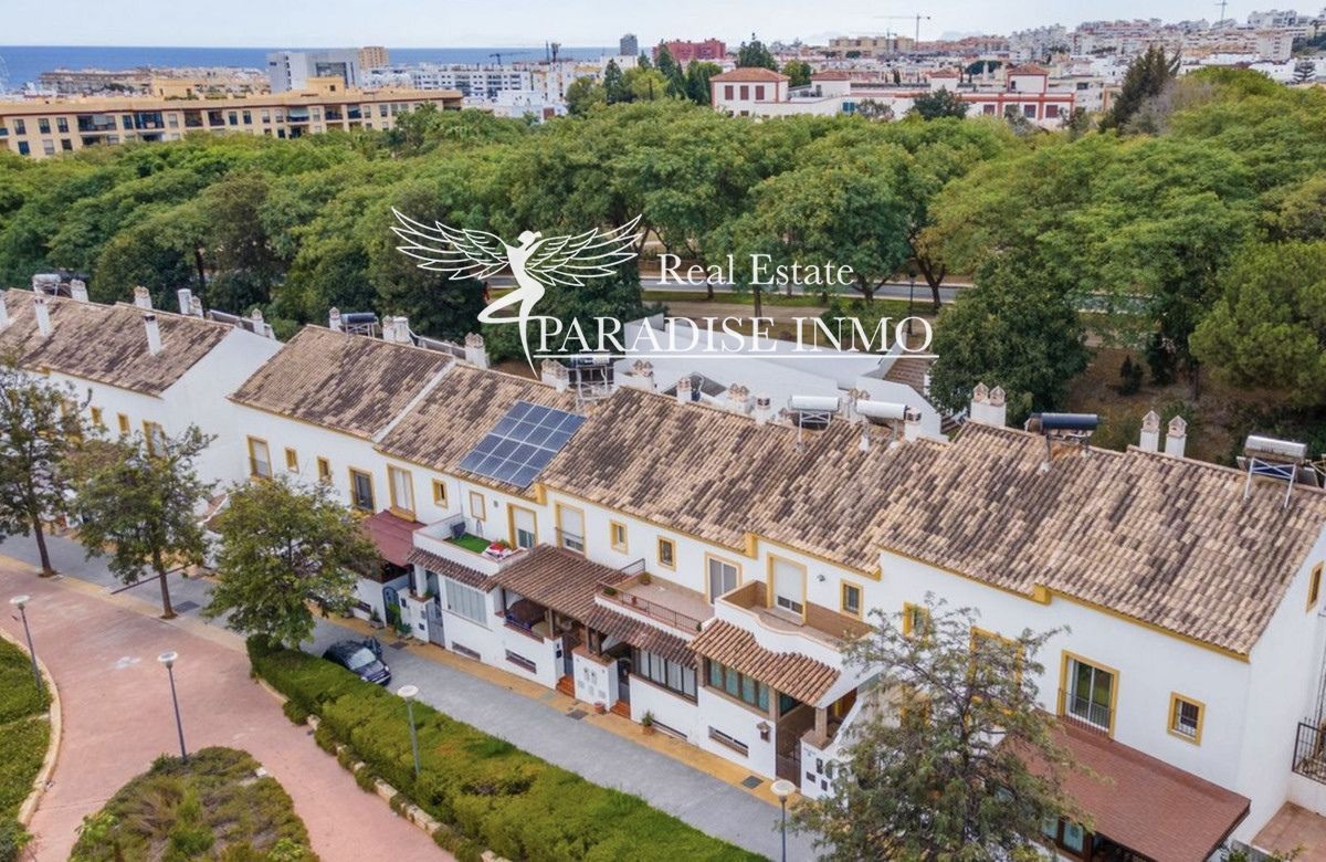 Detached villa for sale Estepona, Málaga. Ref: 4556. Paradise Group 
