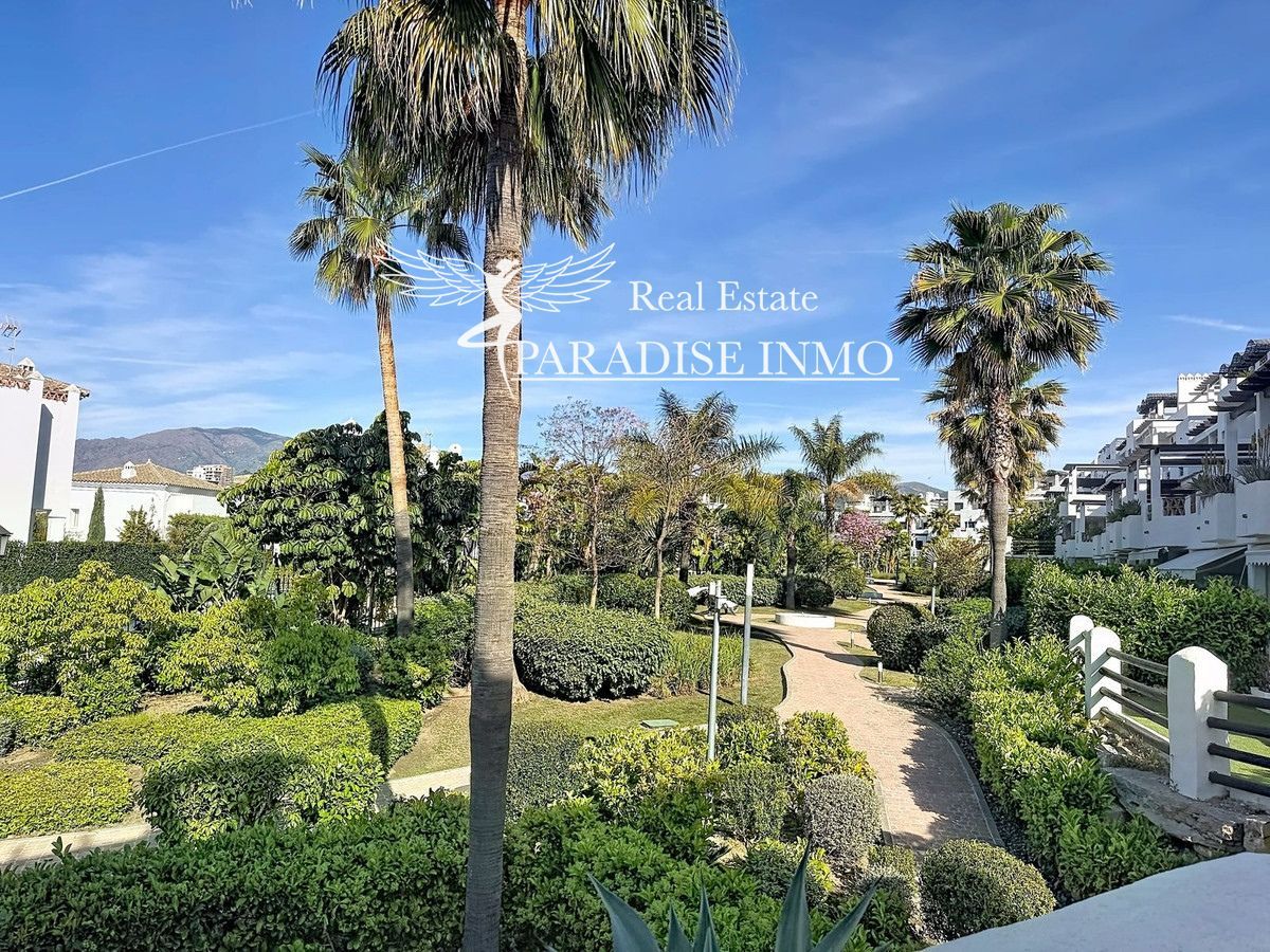 Flat for sale Estepona, Málaga. Ref: 4686. Paradise Group 