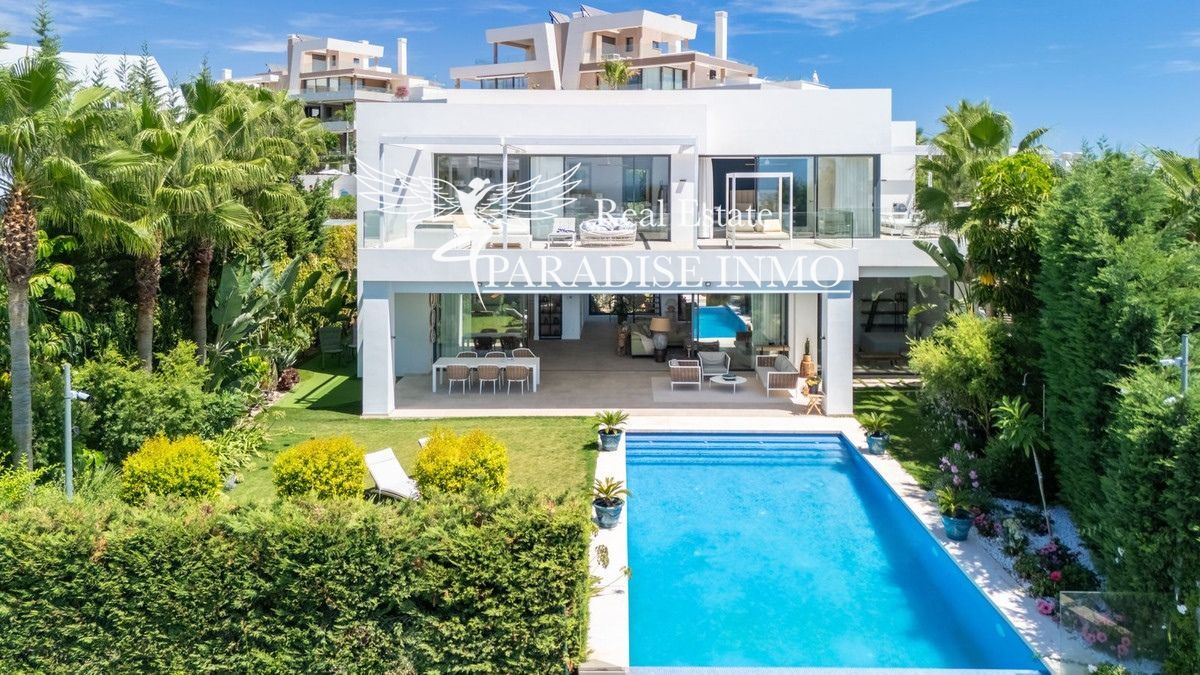 Detached villa for sale Marbella, Málaga. Ref: 4687. Paradise Group 