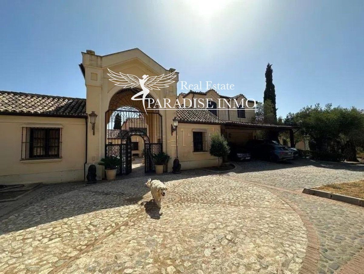Detached villa for sale Marbella, Málaga. Ref: 4729. Paradise Group 