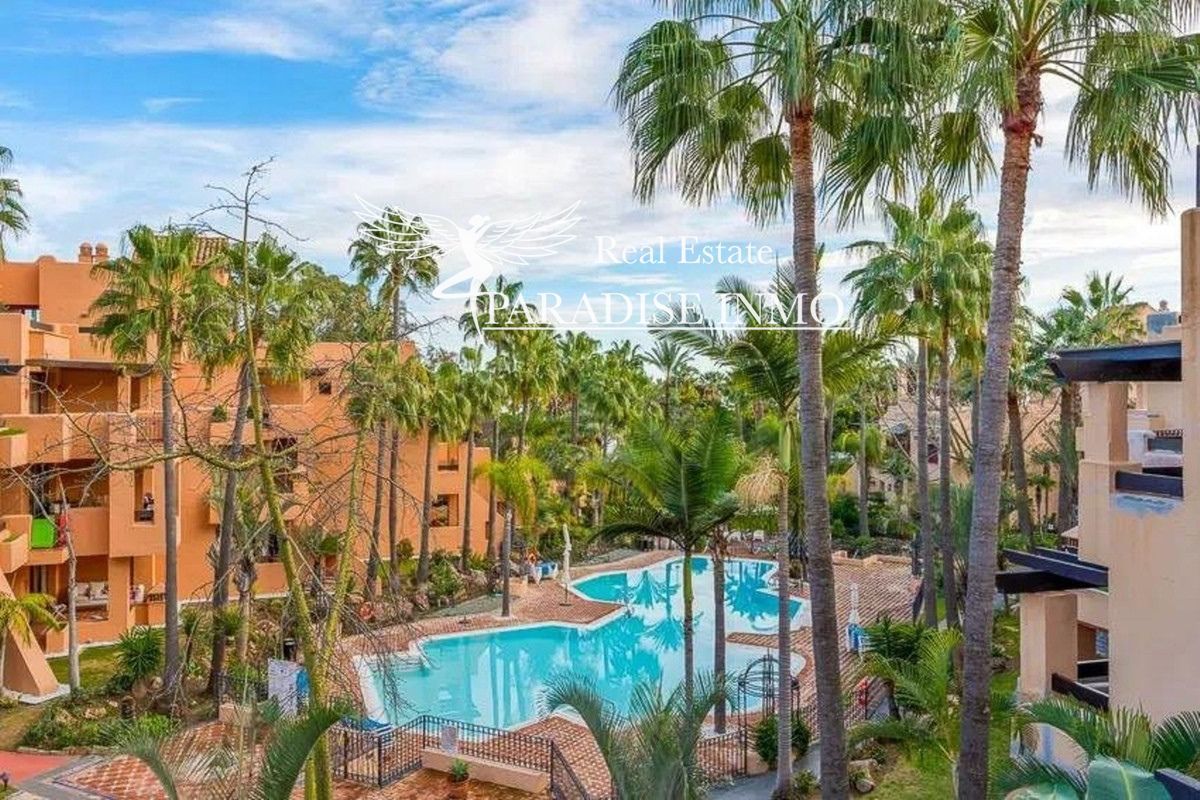 Flat for sale Marbella, Málaga. Ref: 4753. Paradise Group 