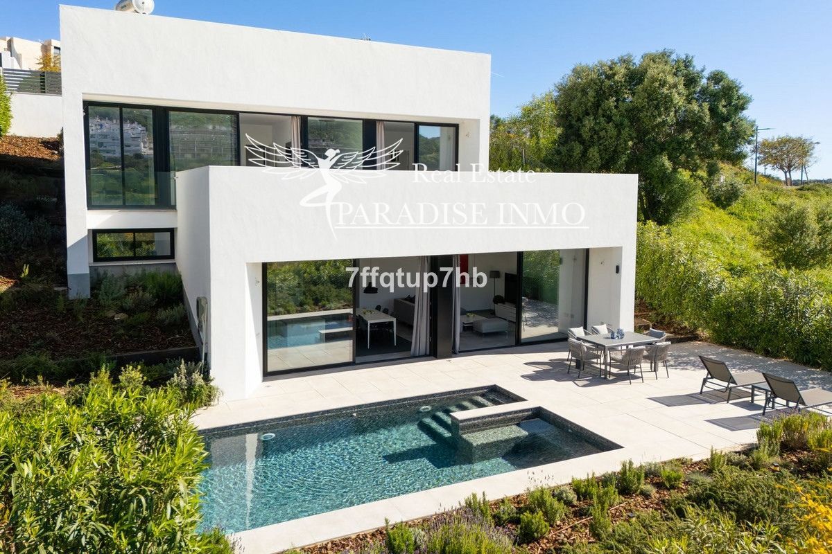 Detached villa for sale Estepona, Málaga. Ref: 4778. Paradise Group 
