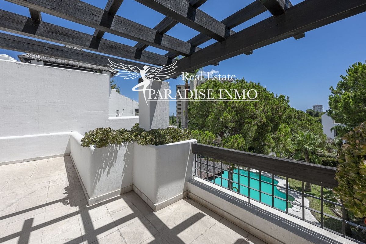 Flat for sale Marbella, Málaga. Ref: 4842. Paradise Group 
