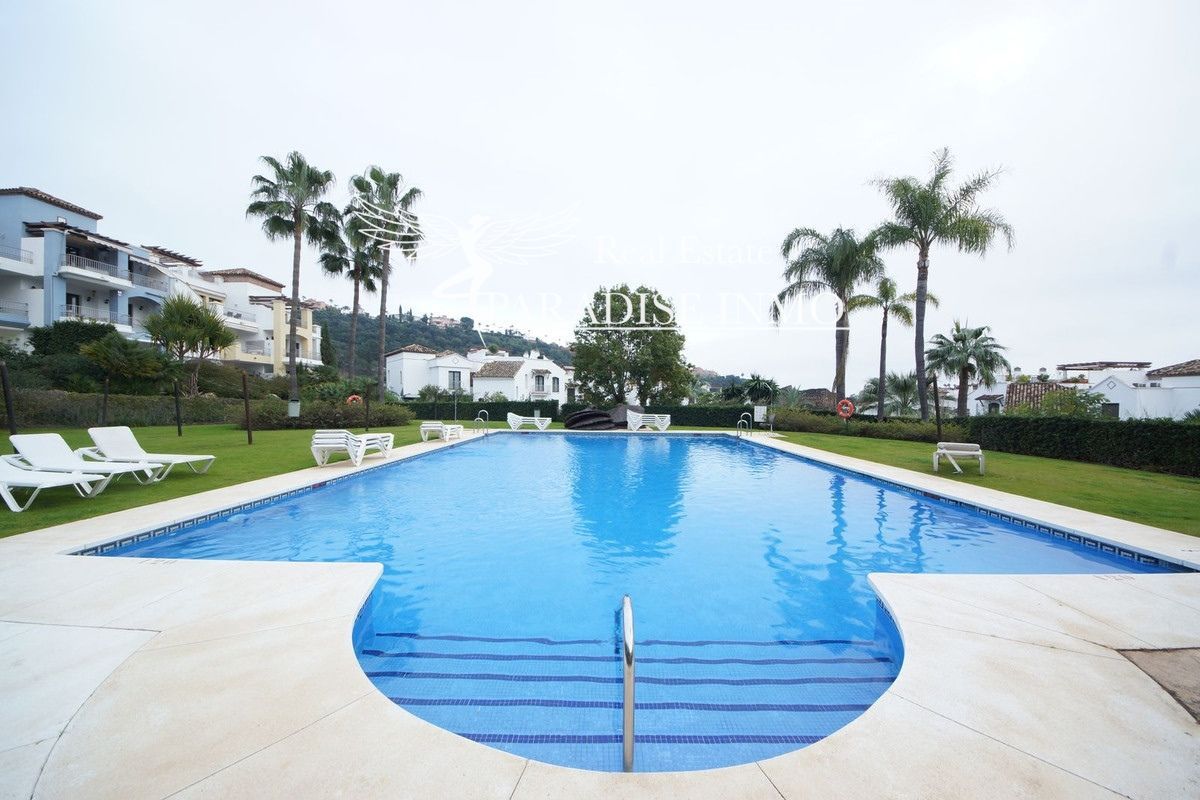 Flat for sale Benahavis, Málaga. Ref: 4859. Paradise Group 
