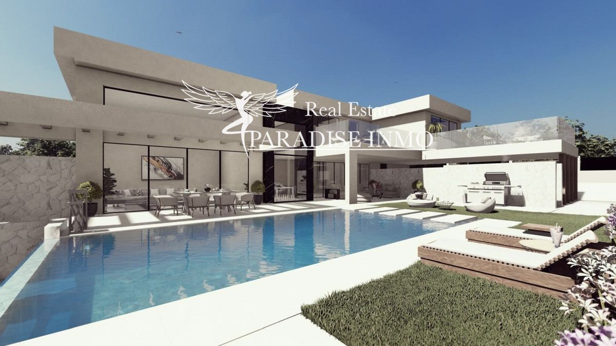 Detached villa for sale Estepona, Málaga. Ref: 4914. Paradise Group 