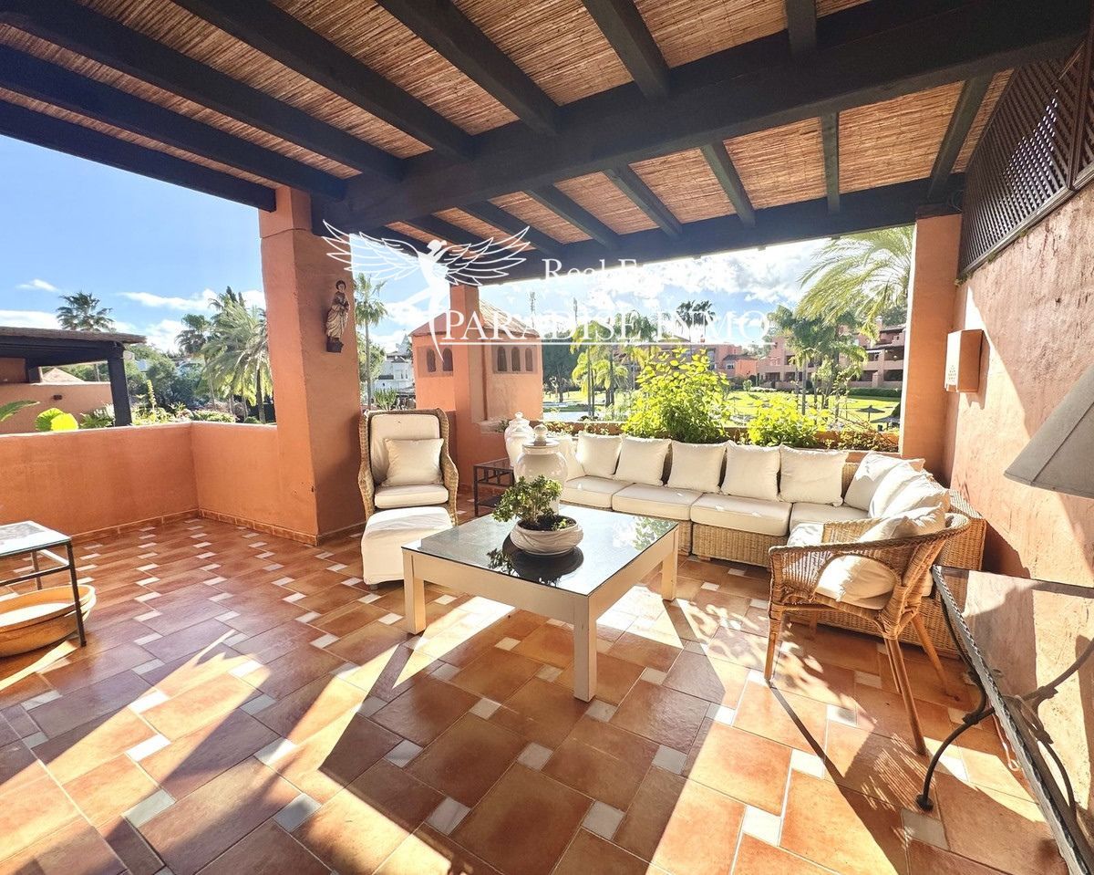 Flat for sale Marbella, Málaga. Ref: 4954. Paradise Group 