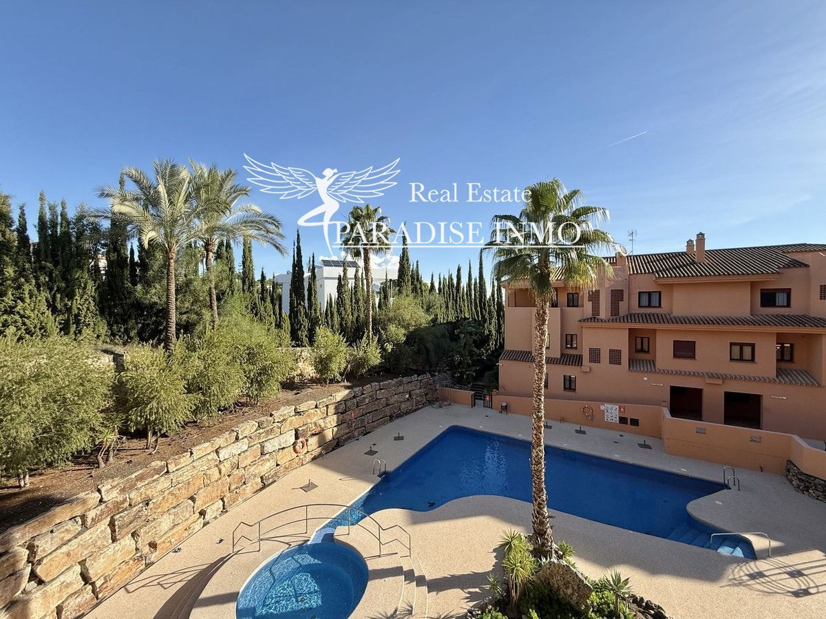 Flat for sale Benahavis, Málaga. Ref: 4975. Paradise Group 