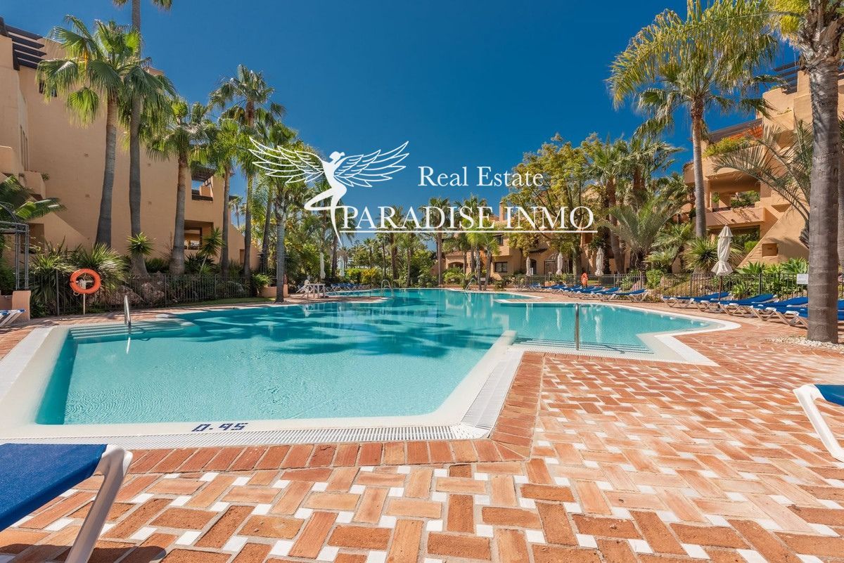 Flat for sale Marbella, Málaga. Ref: 4987. Paradise Group 