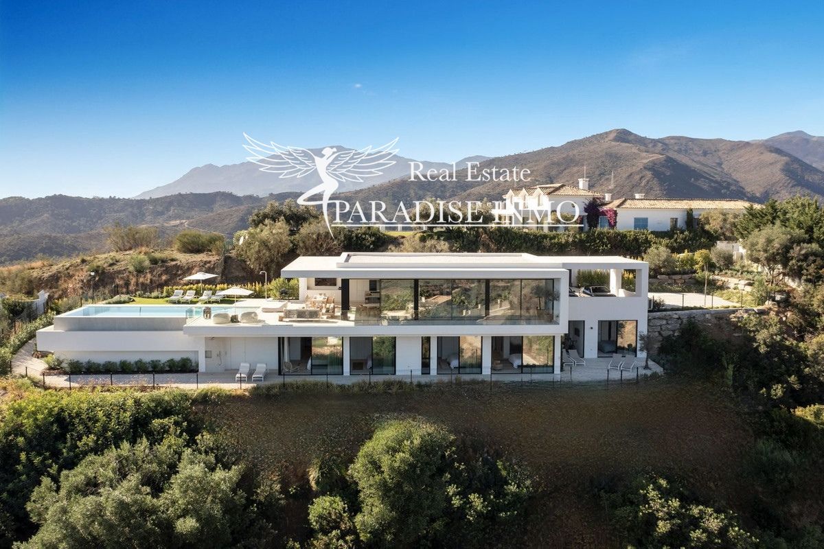 Detached villa for sale Benahavis, Málaga. Ref: 4996. Paradise Group 