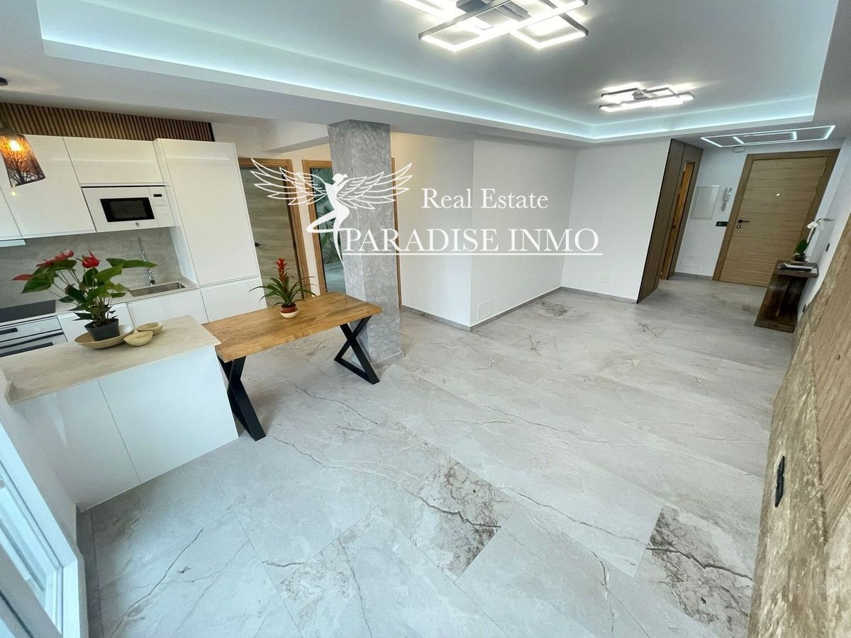 Flat for sale Estepona, Málaga. Ref: 5049. Paradise Group 