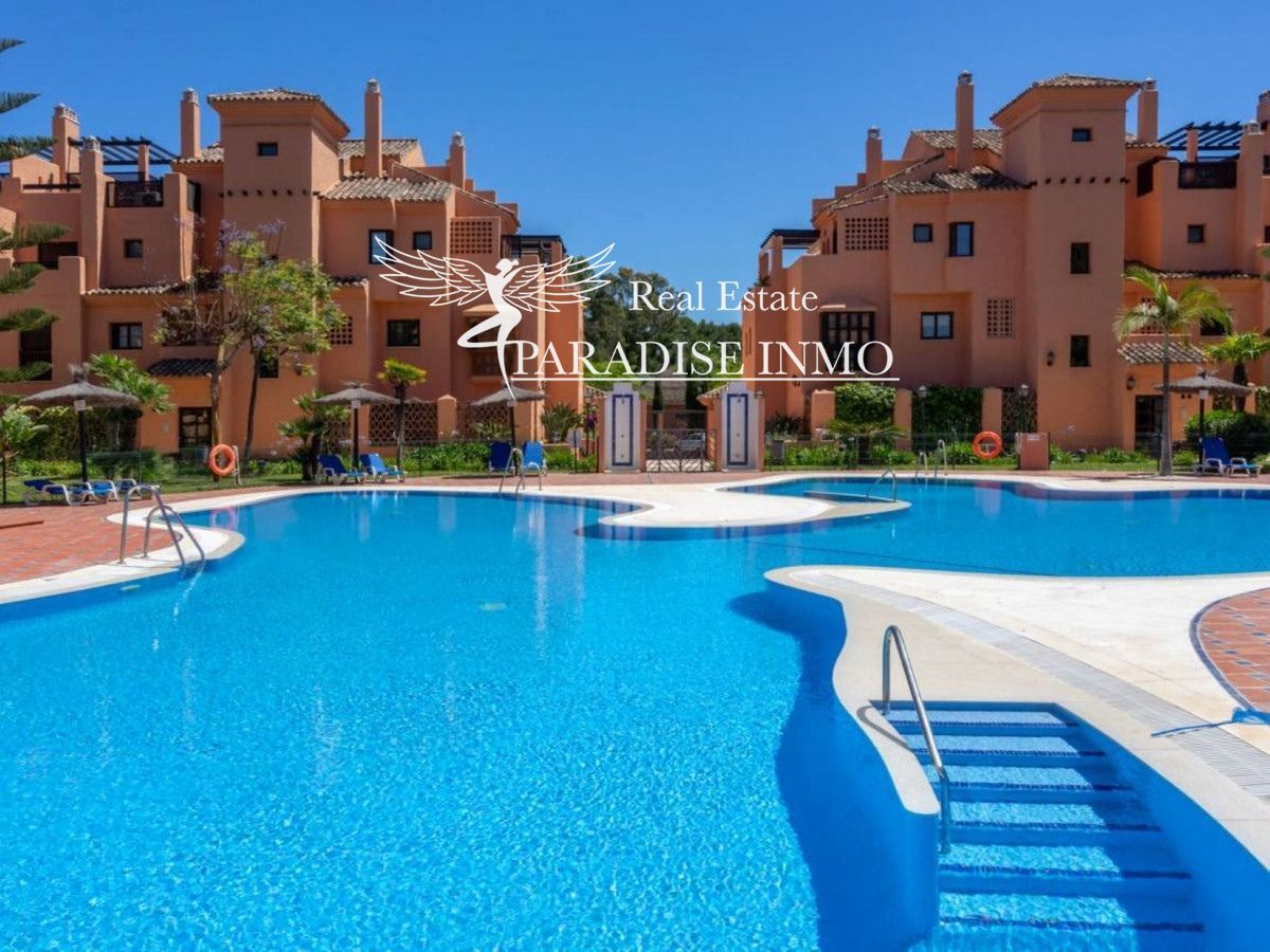 Flat for sale Estepona, Málaga. Ref: 5072. Paradise Group 