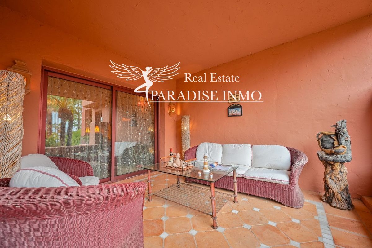 Flat for sale Marbella, Málaga. Ref: 5075. Paradise Group 