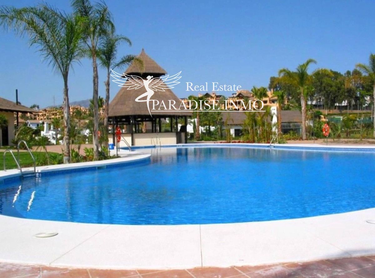Flat for sale Estepona, Málaga. Ref: 5148. Paradise Group 