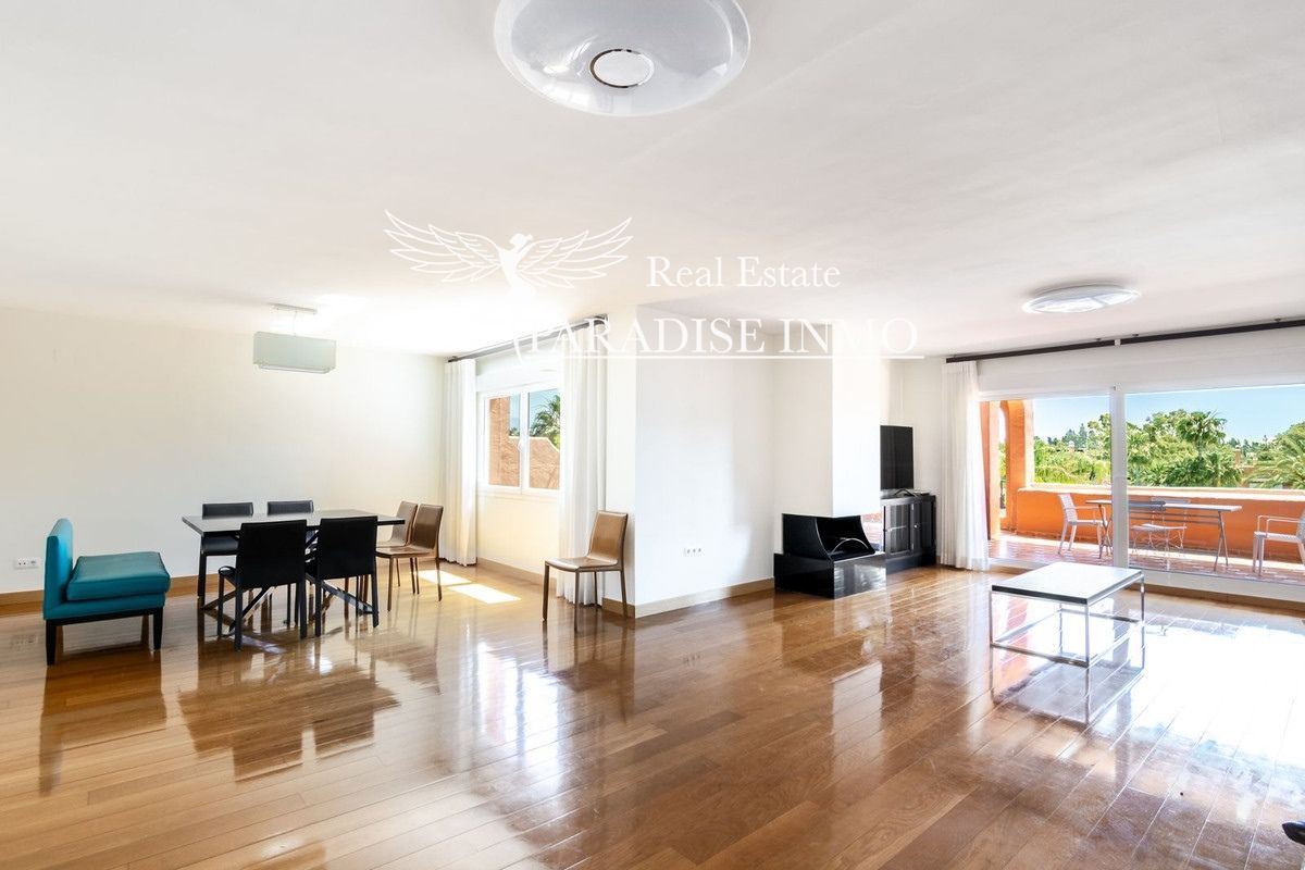 Flat for sale Marbella, Málaga. Ref: 5182. Paradise Group 
