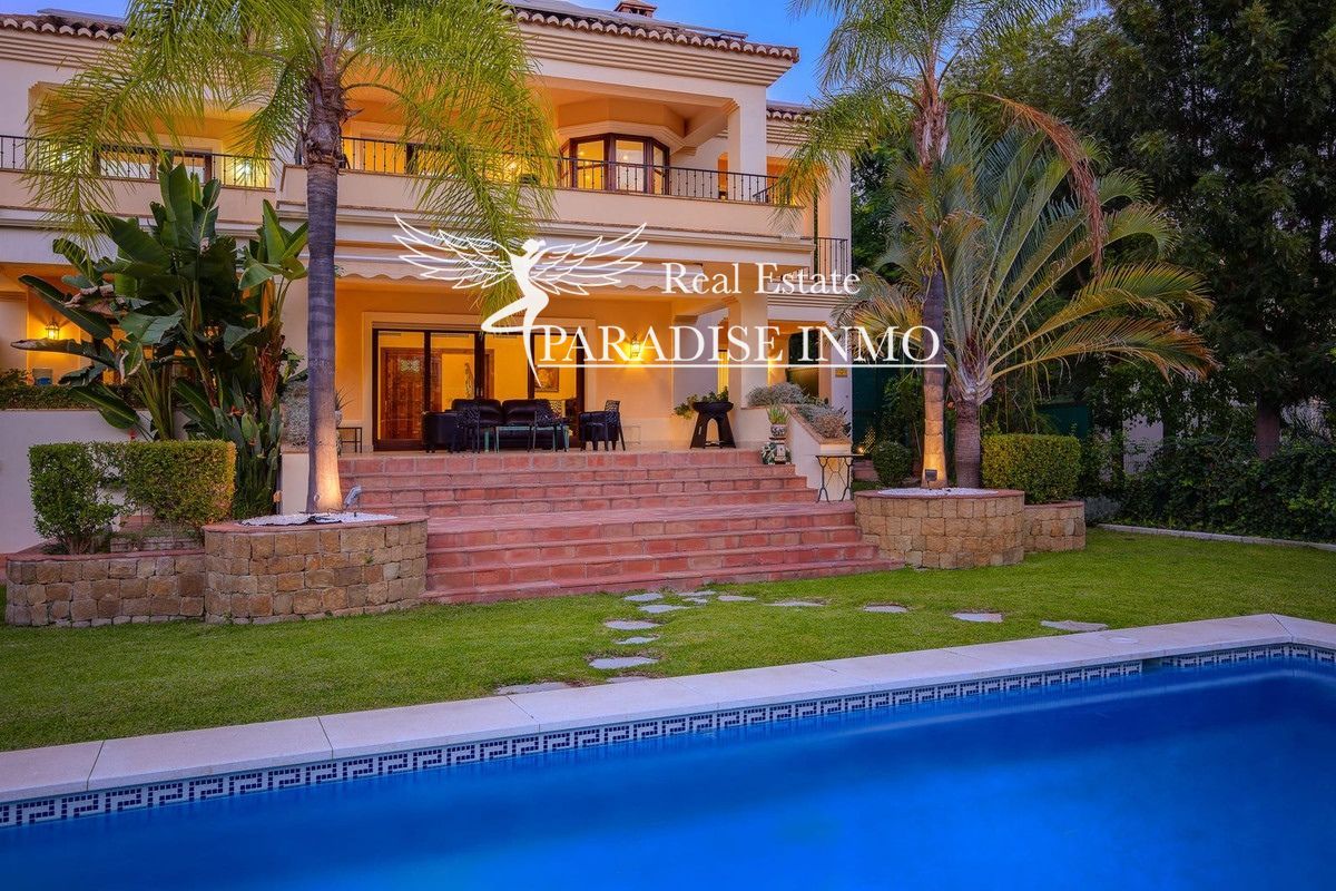 Detached villa for sale Benahavis, Málaga. Ref: 5199. Paradise Group 