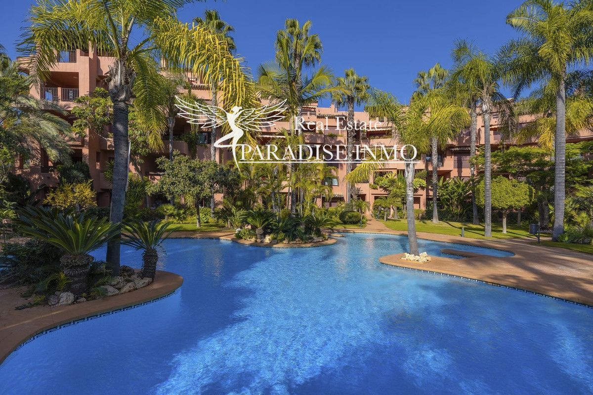 Flat for sale Marbella, Málaga. Ref: 5205. Paradise Group 