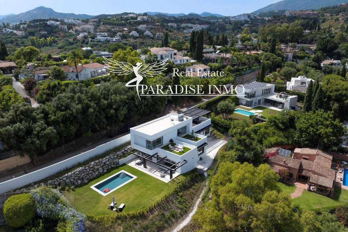 Detached villa for sale Benahavis, Málaga. Ref: 5211. Paradise Group 