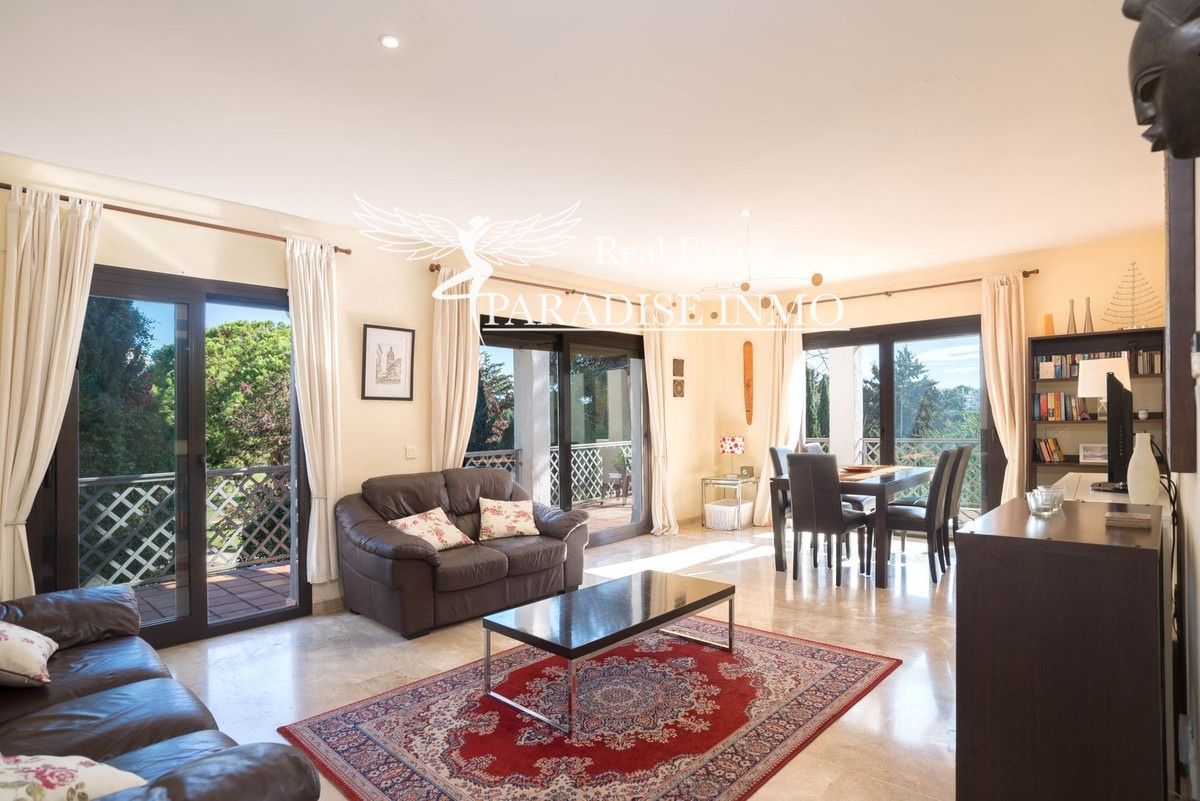 Flat for sale Marbella, Málaga. Ref: 5219. Paradise Group 