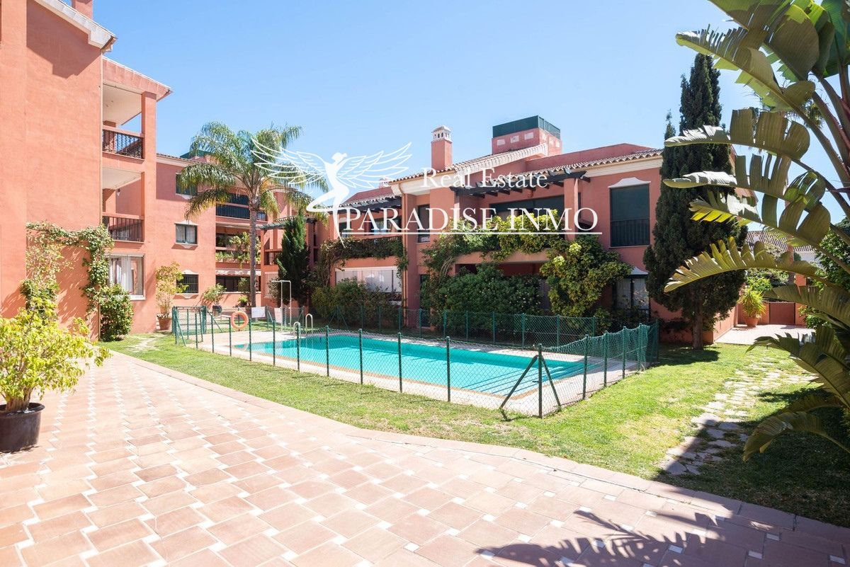 Flat for sale Marbella, Málaga. Ref: 5222. Paradise Group 
