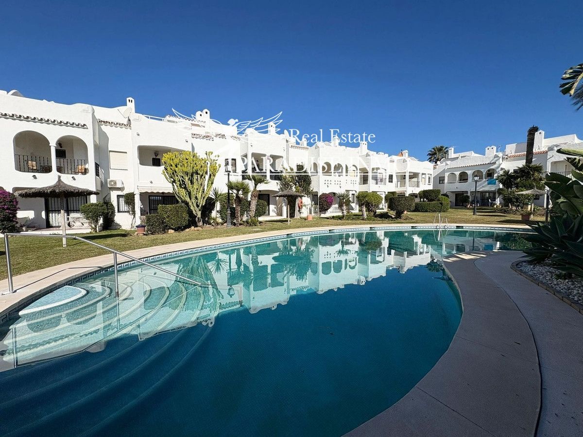 Detached villa for sale Estepona, Málaga. Ref: 5248. Paradise Group 