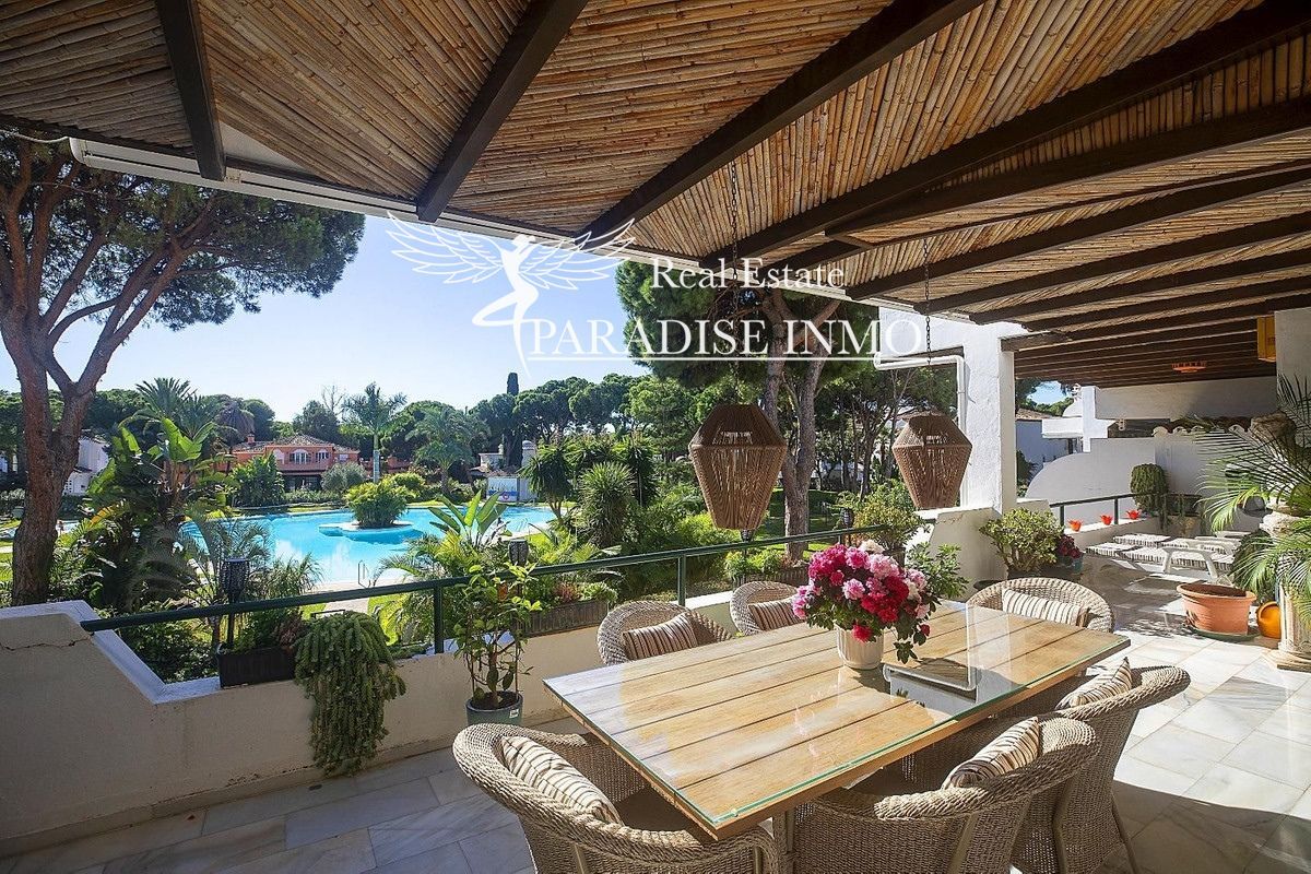 Flat for sale Estepona, Málaga. Ref: 5264. Paradise Group 