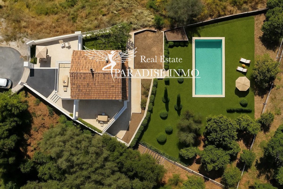 Detached villa for sale Marbella, Málaga. Ref: 5323. Paradise Group 