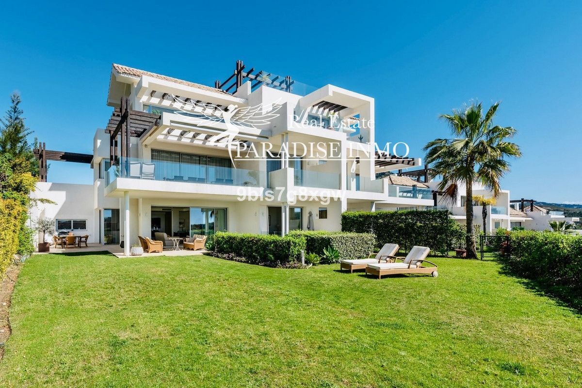 Flat for sale Benahavis, Málaga. Ref: 5327. Paradise Group 