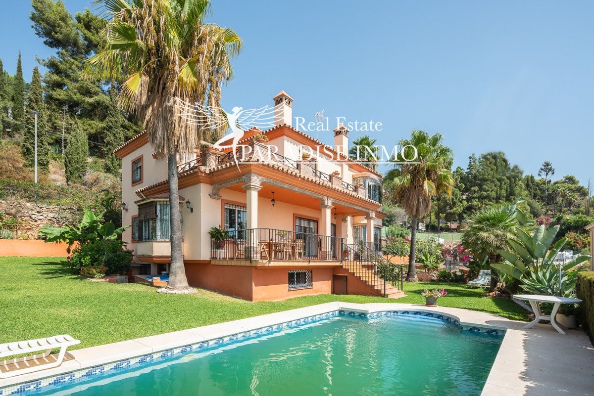 Detached villa for sale Marbella, Málaga. Ref: 5329. Paradise Group 