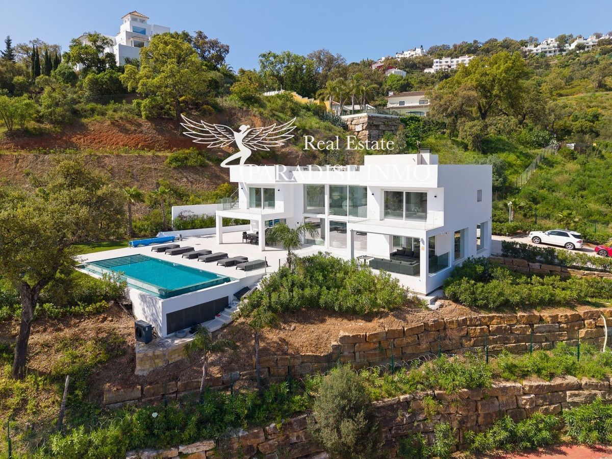 Detached villa for sale Marbella, Málaga. Ref: 5354. Paradise Group 