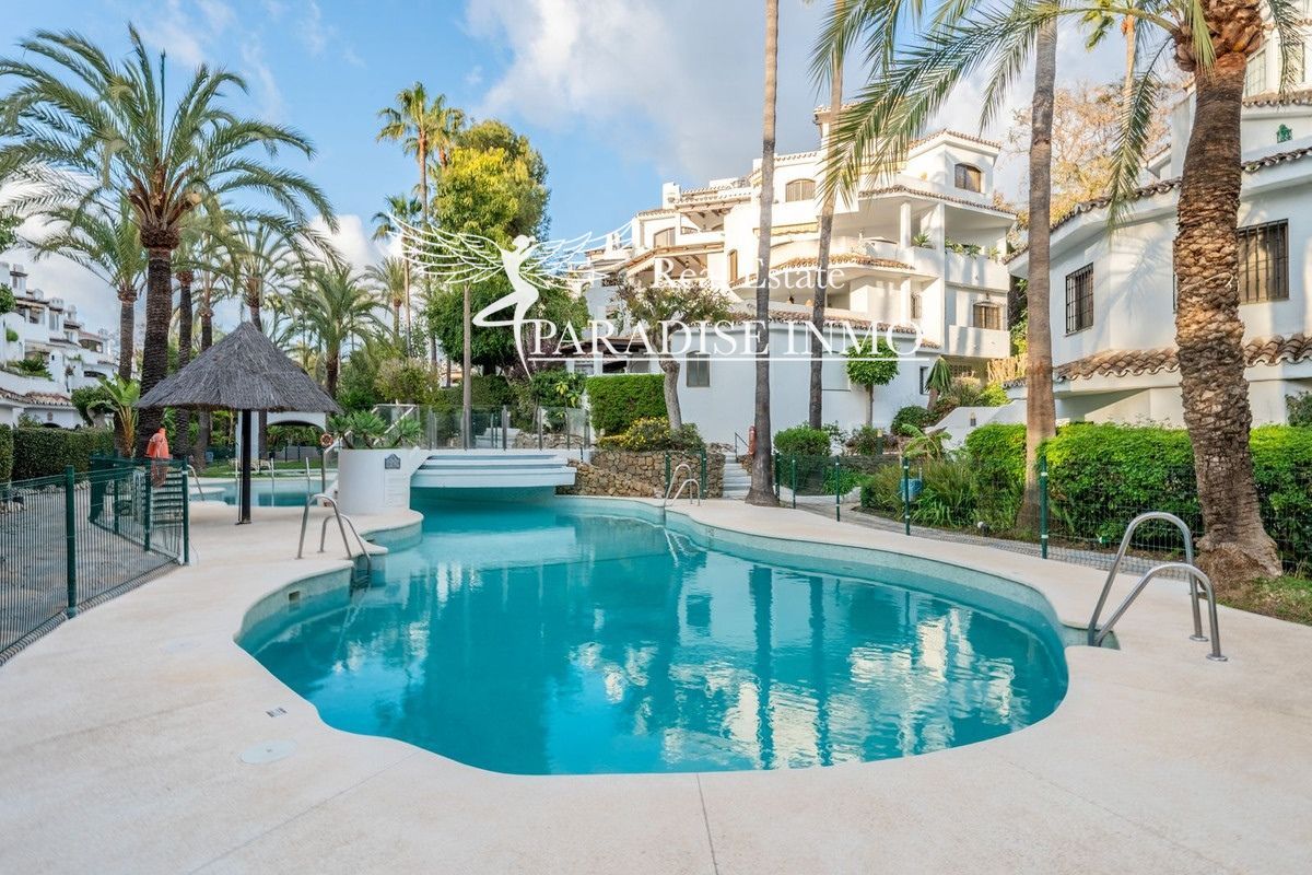Flat for sale Marbella, Málaga. Ref: 5381. Paradise Group 