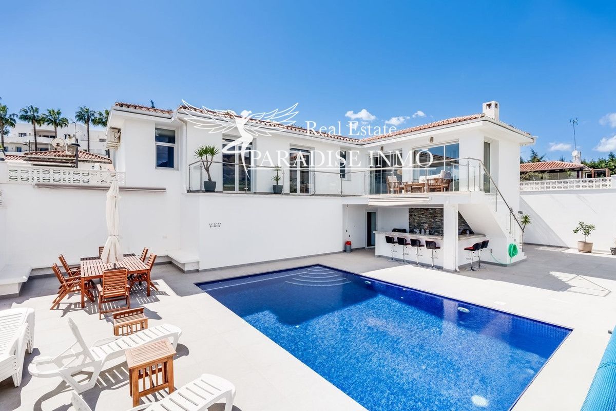 Detached villa for sale Estepona, Málaga. Ref: 5415. Paradise Group 