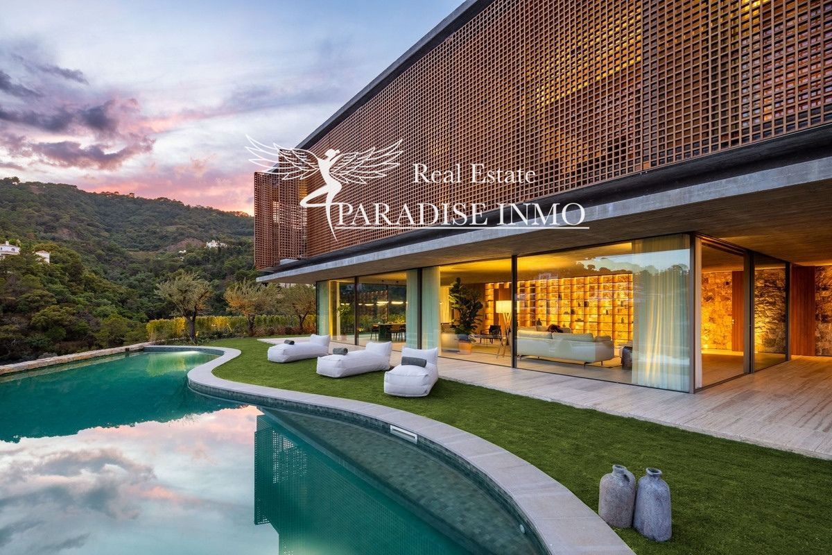 Detached villa for sale Benahavis, Málaga. Ref: 5470. Paradise Group 