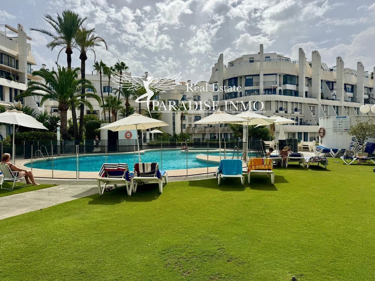 Flat for sale Marbella, Málaga. Ref: 5472. Paradise Group 