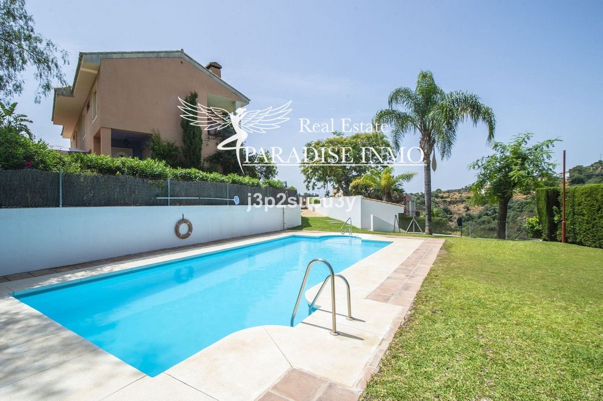 Detached villa for sale Estepona, Málaga. Ref: 5475. Paradise Group 