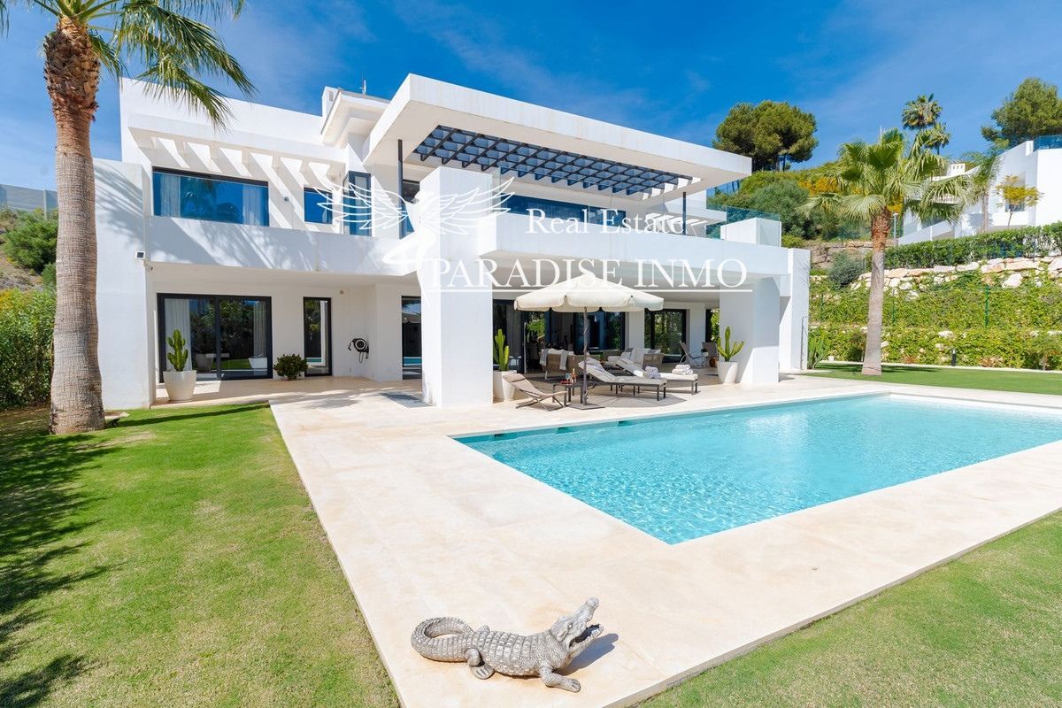 Detached villa for sale Marbella, Málaga. Ref: 5488. Paradise Group 