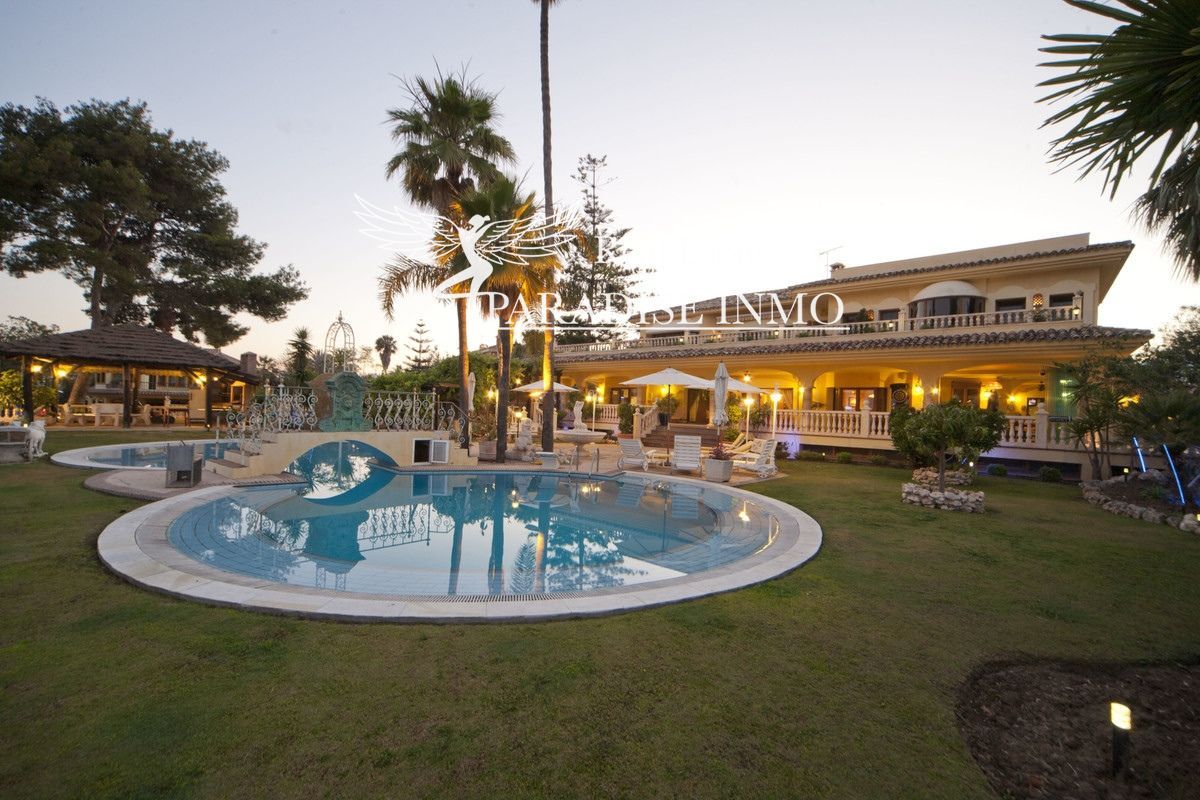 Detached villa for sale Marbella, Málaga. Ref: 5491. Paradise Group 