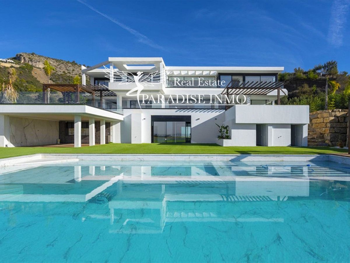 Detached villa for sale Benahavis, Málaga. Ref: 5548. Paradise Group 