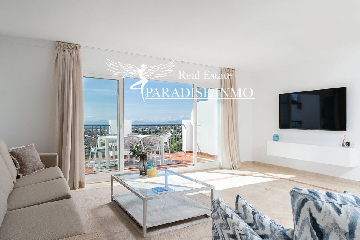 Flat for sale Benahavis, Málaga. Ref: 5565. Paradise Group 