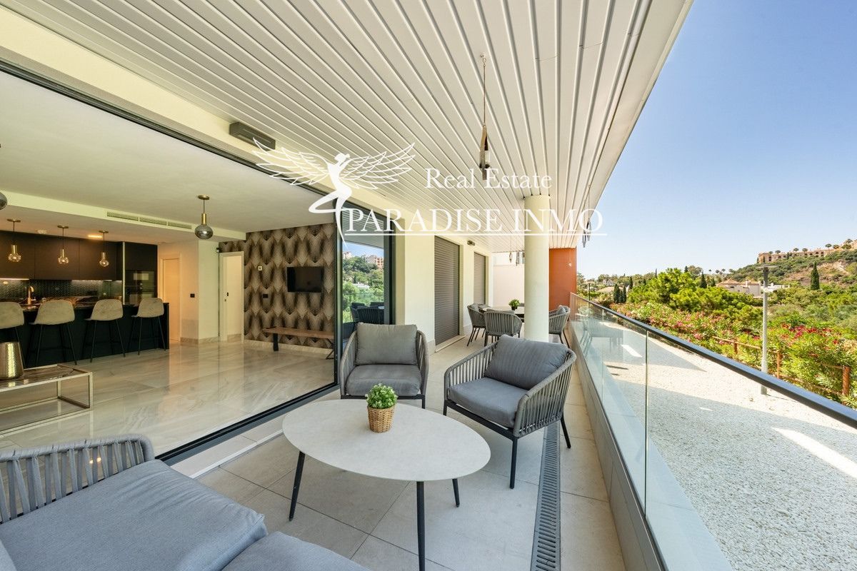 Flat for sale Benahavis, Málaga. Ref: 5569. Paradise Group 