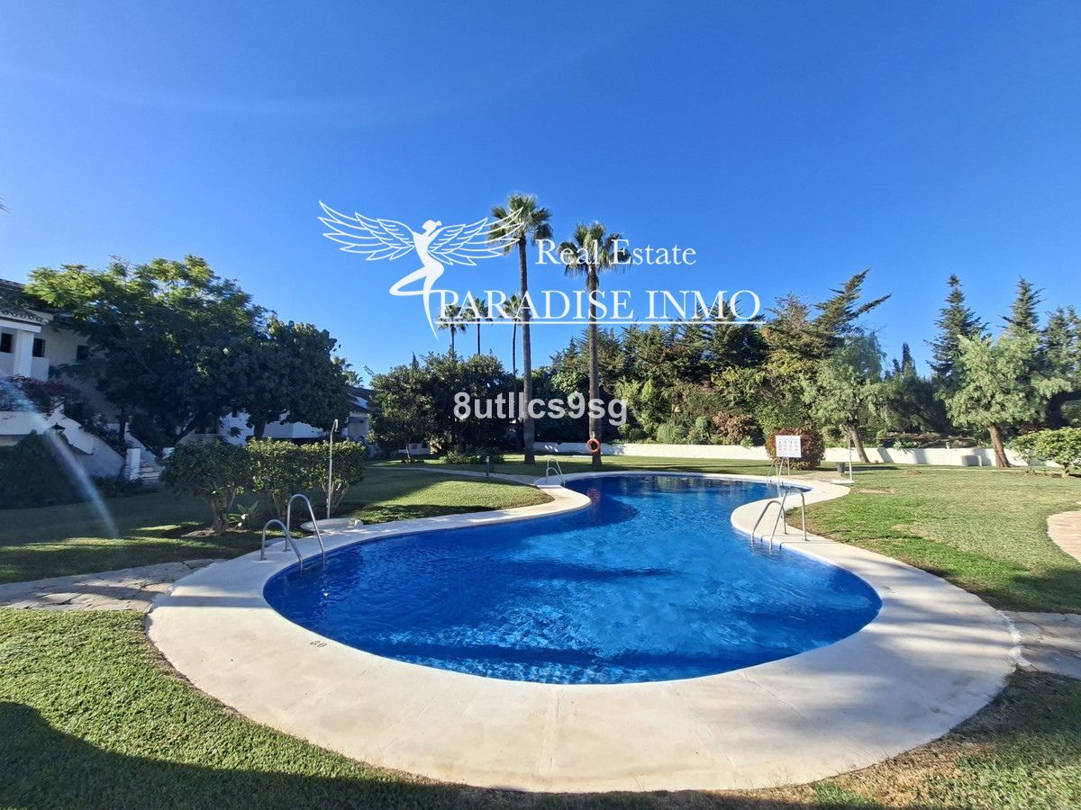 Flat for sale Marbella, Málaga. Ref: 5592. Paradise Group 