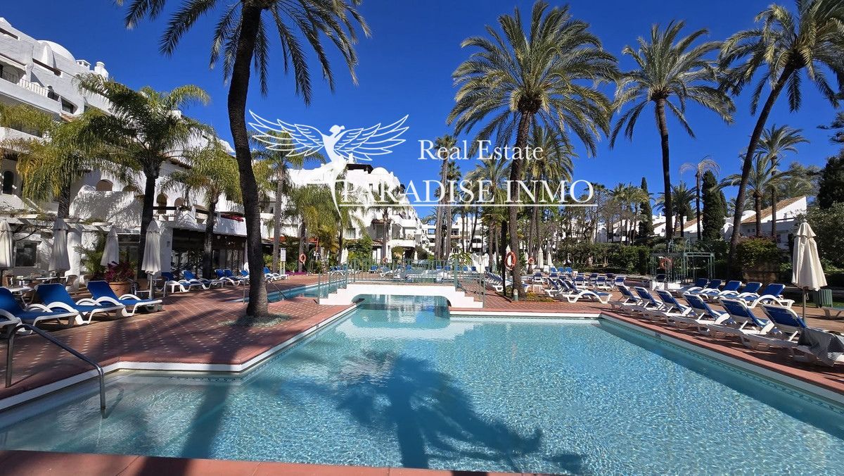 Flat for sale Marbella, Málaga. Ref: 5627. Paradise Group 