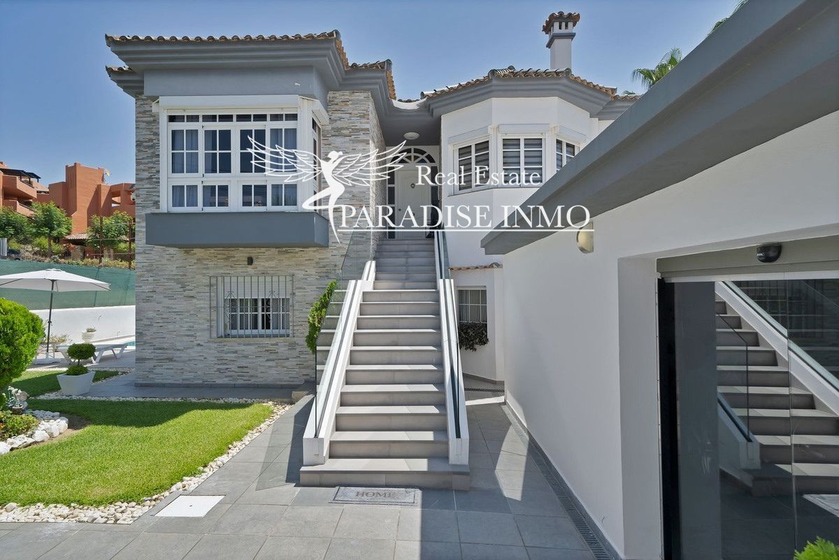 Detached villa for sale Estepona, Málaga. Ref: 5654. Paradise Group 