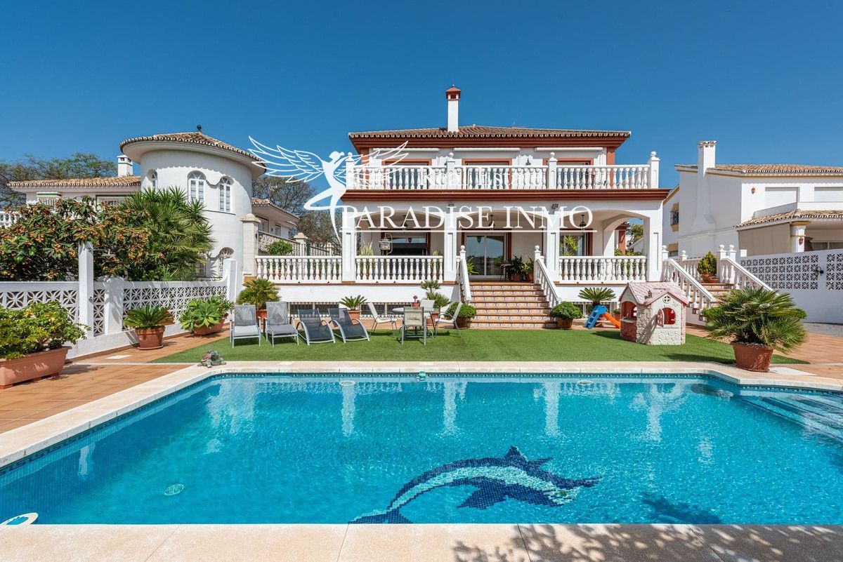 Detached villa for sale Marbella, Málaga. Ref: 5670. Paradise Group 