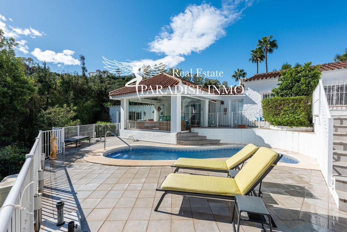 Detached villa for sale Benahavis, Málaga. Ref: 5678. Paradise Group 