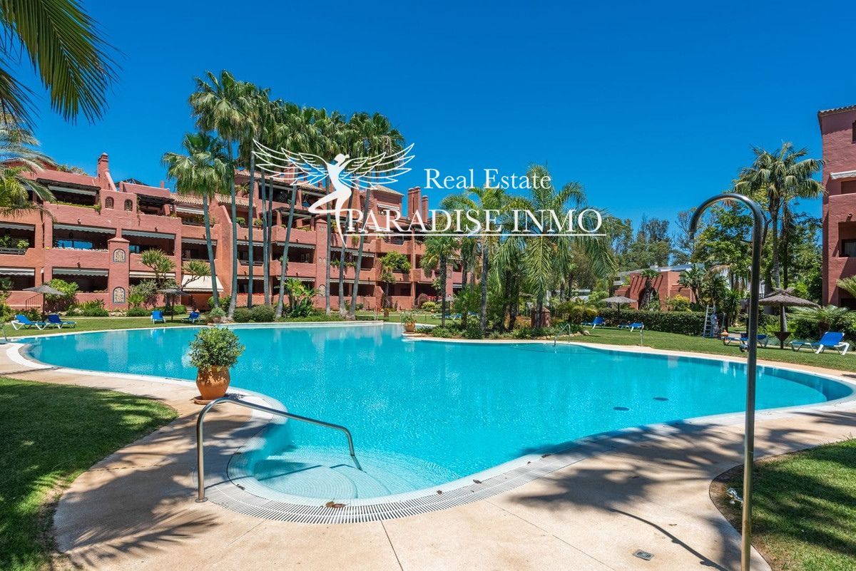 Flat for sale Marbella, Málaga. Ref: 5682. Paradise Group 