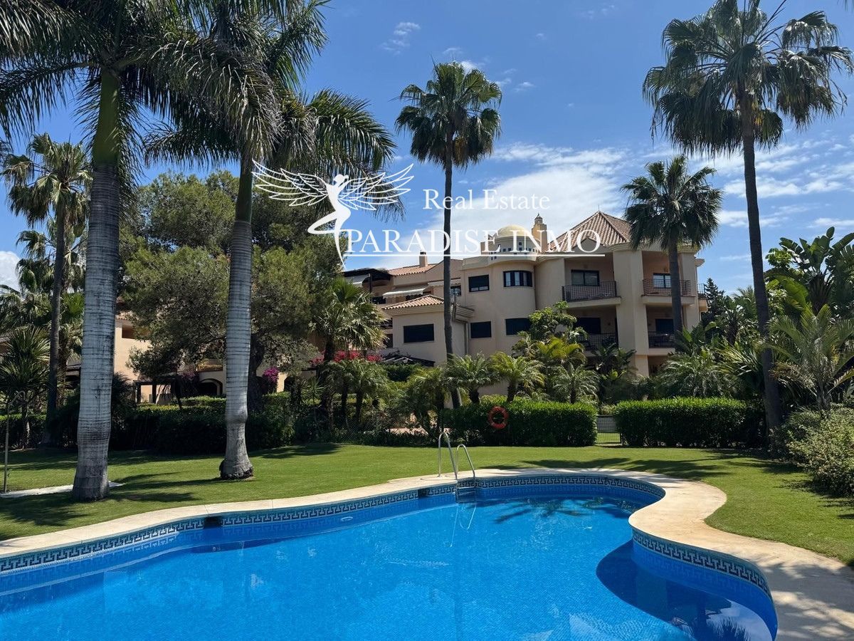 Flat for sale Marbella, Málaga. Ref: 5685. Paradise Group 