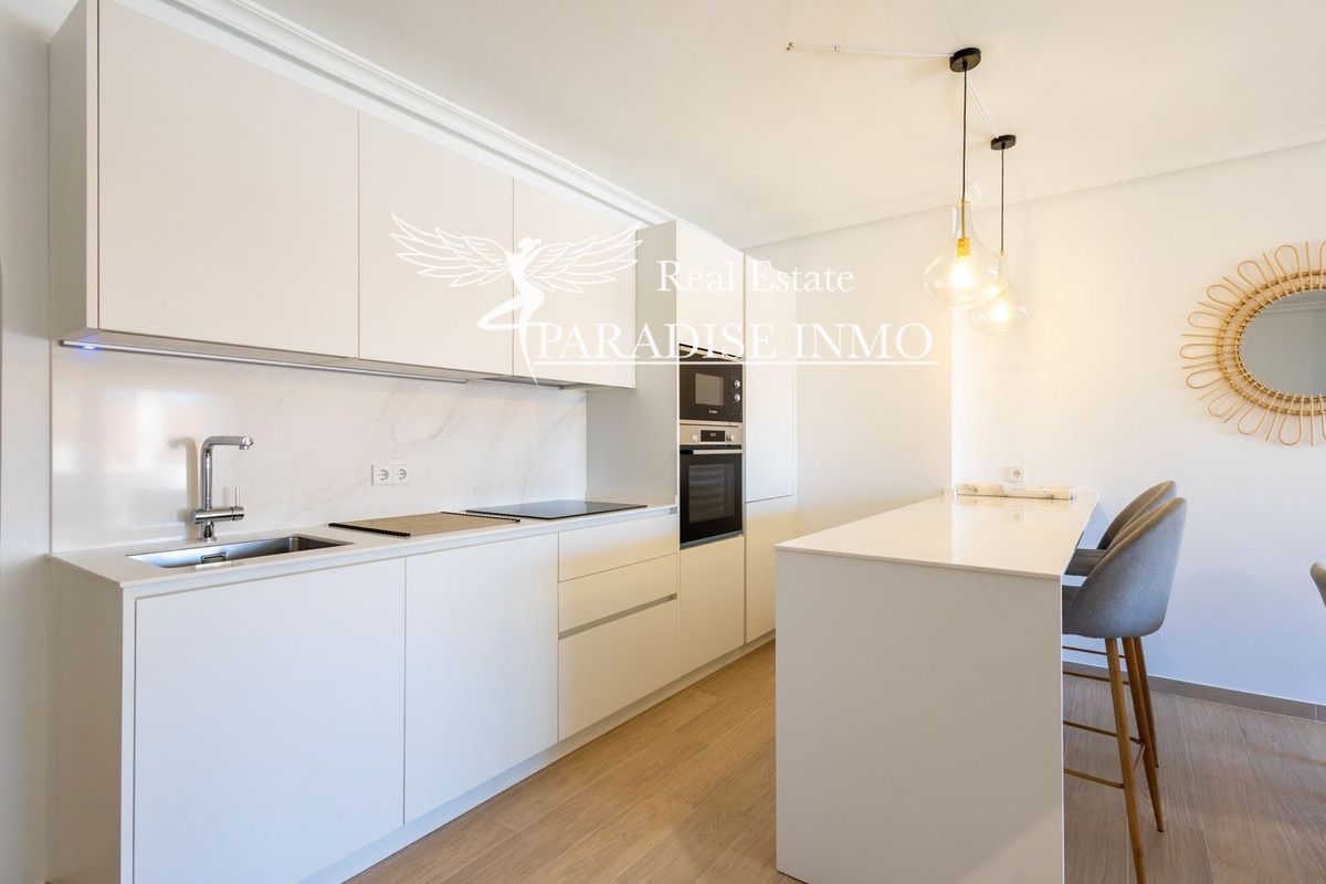 Flat for sale Marbella, Málaga. Ref: 5692. Paradise Group 