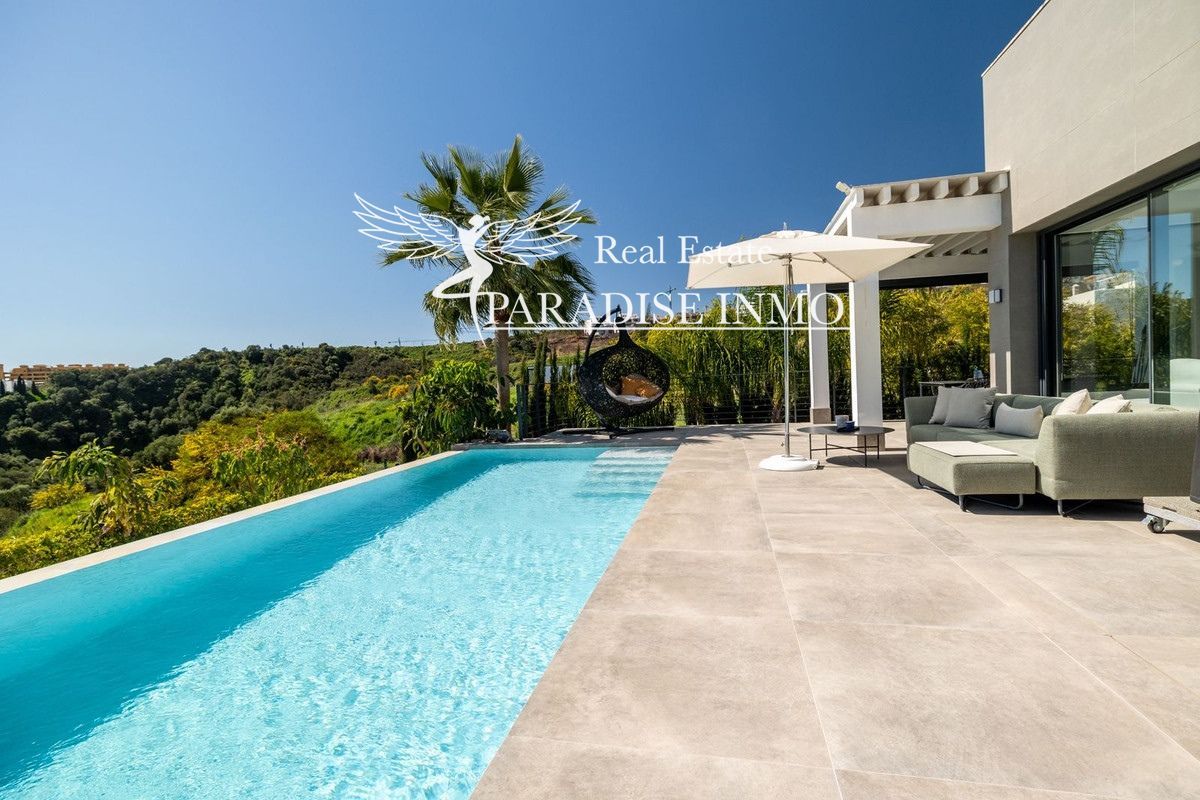 Detached villa for sale Estepona, Málaga. Ref: 5704. Paradise Group 
