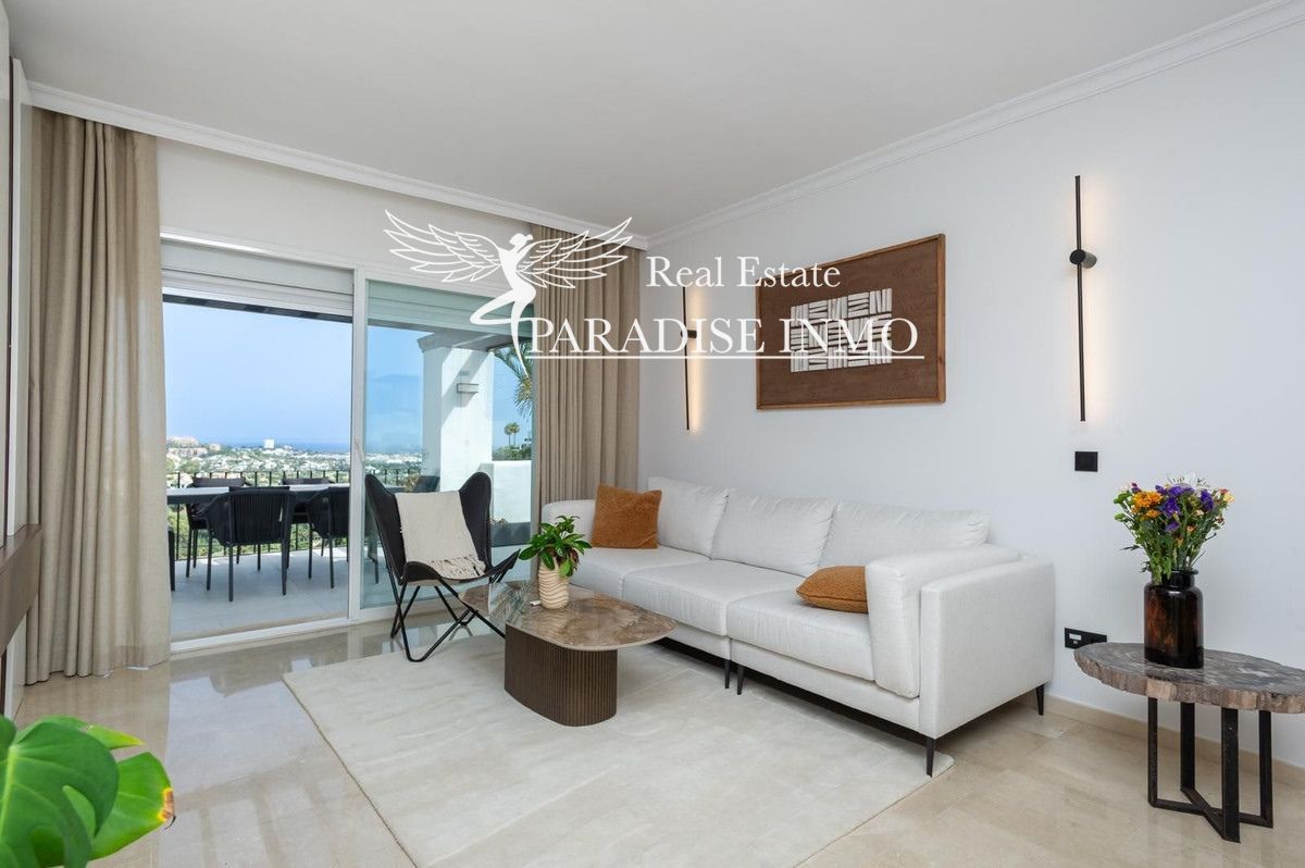 Flat for sale Benahavis, Málaga. Ref: 5727. Paradise Group 